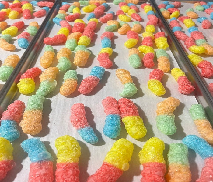 Frosty Sour Worms