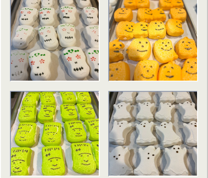 Frosty Halloween Mallows